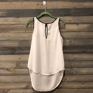 White peephole black liked professional blouse